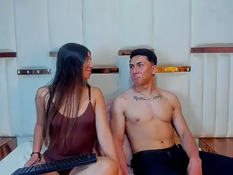 Snapshot of ScarlettAndLucas chatting on January 13, 2026, 8:25 pm ScarlettAndLucas online show from January 13, 2026, 8:25 pm