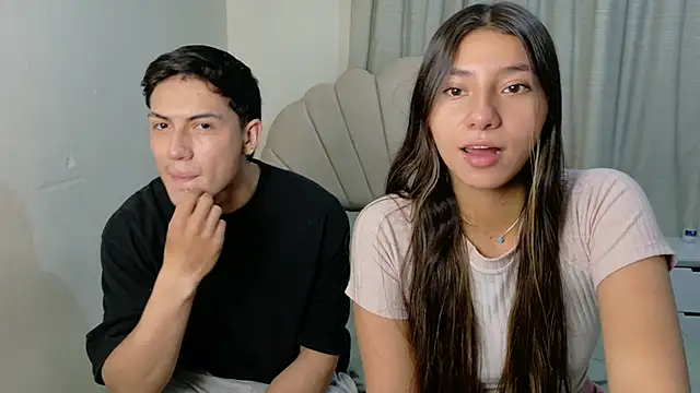 ScarlettAndLucas online show from May 25, 2026, 12:05 am