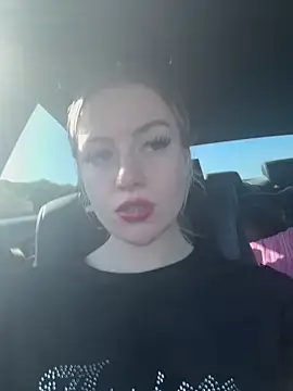 blondebunny999 999 online show from April 19, 2026, 10:12 pm