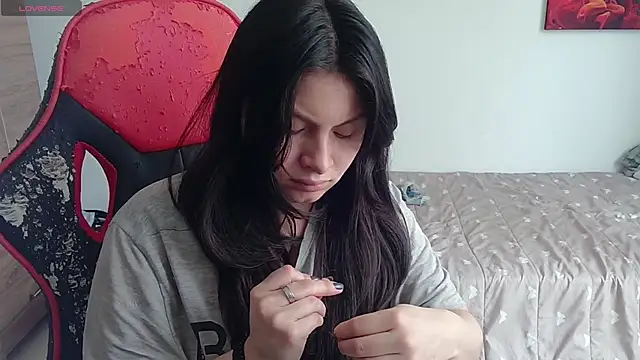 yessica gomez01 online show from January 15, 2026, 3:05 pm