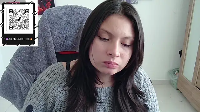 yessica gomez01 online show from June 9, 2026, 8:31 pm