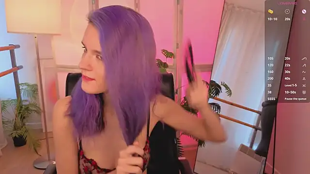 AuraLaunni online show from February 15, 2026, 7:51 am