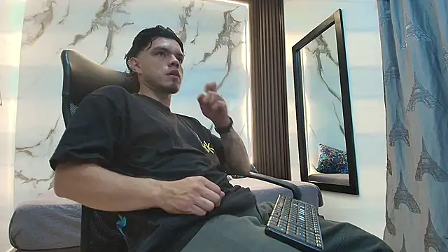 Enzo Turner online show from January 16, 2026, 4:05 am