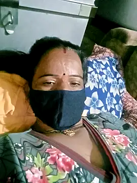 Snapshot of kiiuu_sexe chatting on February 12, 2026, 4:51 am kiiuu sexe online show from February 12, 2026, 4:51 am