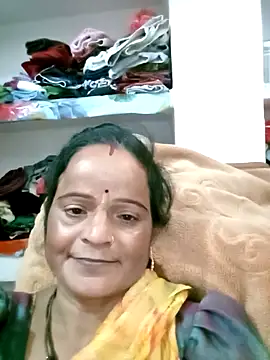 Snapshot of kiiuu_sexe chatting on February 19, 2026, 5:14 am kiiuu sexe online show from February 19, 2026, 5:14 am