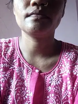 Zaara101 online show from June 6, 2026, 4:39 am