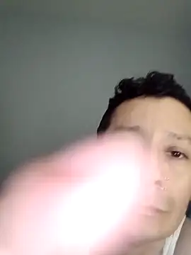 Enriquelobito69xh online show from February 27, 2026, 9:42 am