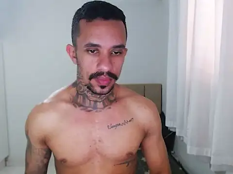 lipegonzalezz online show from February 19, 2026, 2:46 pm