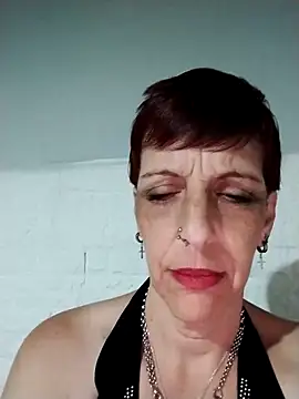 Juguetonafogosa5 online show from February 7, 2026, 6:06 am