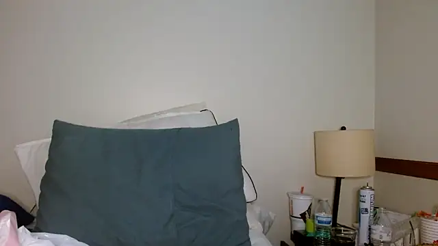 Snapshot of FrankieFuckMe chatting on February 9, 2026, 12:31 pm FrankieFuckMe online show from February 9, 2026, 12:31 pm