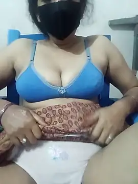 sexyqueen558 online show from April 10, 2026, 9:52 pm