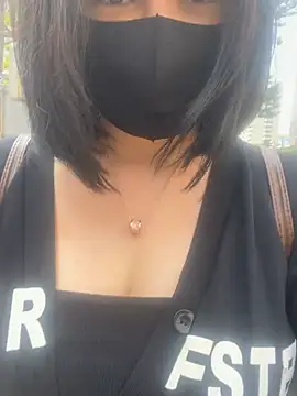 Mia-zhan online show from February 19, 2026, 4:52 am