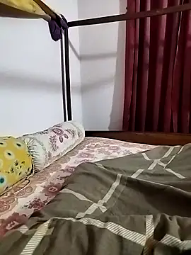 studio-my online show from February 8, 2026, 6:11 pm