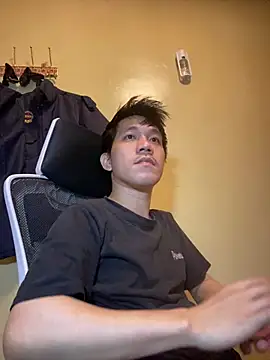 asian guy67 online show from February 1, 2026, 2:37 pm