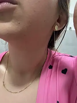 Snapshot of dalia0710 chatting on February 7, 2026, 1:37 pm dalia0710 online show from February 7, 2026, 1:37 pm