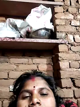 Snapshot of Hot_di97 chatting on February 15, 2026, 10:28 pm Hot di97 online show from February 15, 2026, 10:28 pm