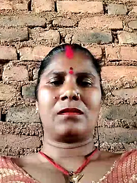 Snapshot of Hot_di97 chatting on February 24, 2026, 10:46 am Hot di97 online show from February 24, 2026, 10:46 am