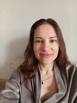 She-Moon online show from June 7, 2026, 6:28 am