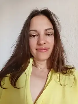 She-Moon online show from June 10, 2026, 6:12 am