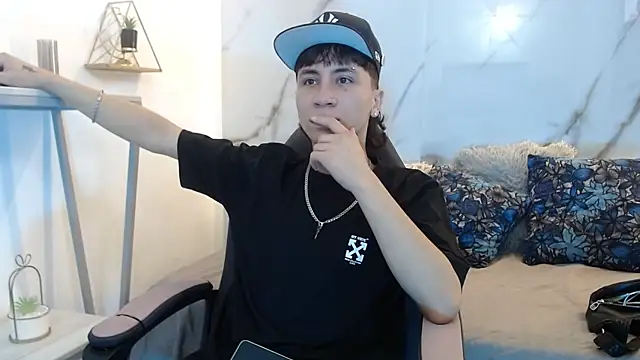 XanderGrey8 online show from March 27, 2026, 7:02 pm