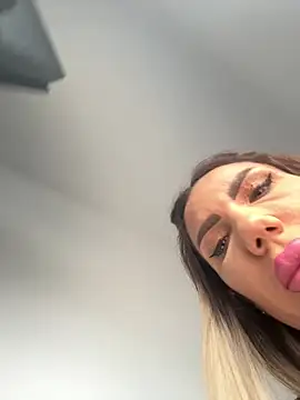 Missolevelvet online show from February 16, 2026, 10:44 am