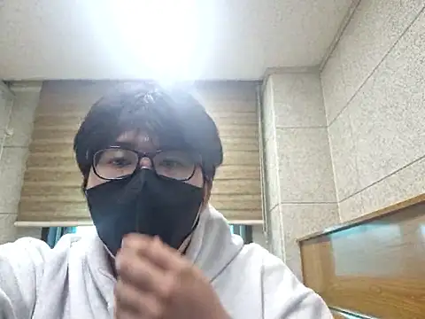 Snapshot of malibu876 chatting on March 25, 2026, 5:02 am malibu876 online show from March 25, 2026, 5:02 am