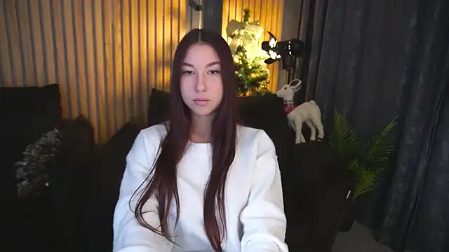 LeilaCrosss online show from January 12, 2026, 2:11 pm