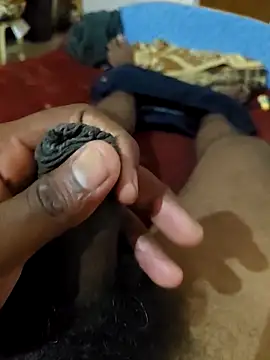 modelSpidy online show from March 17, 2026, 4:32 pm