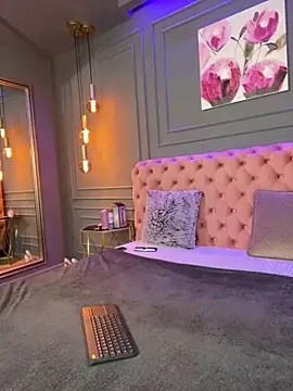 Snapshot of ScarletSnows chatting on February 22, 2026, 6:17 pm ScarletSnows online show from February 22, 2026, 6:17 pm