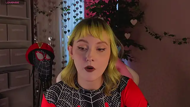 Roziett Belle online show from March 6, 2026, 9:06 am