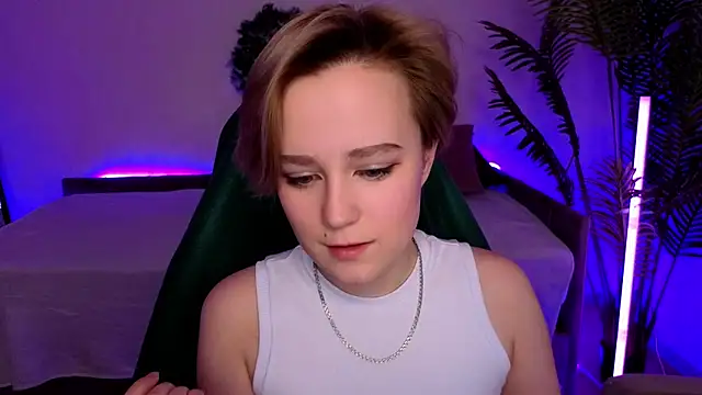 Ellie Heavenly online show from January 14, 2026, 8:09 am