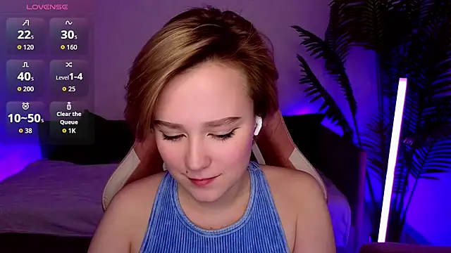 Ellie Heavenly online show from February 9, 2026, 2:37 am