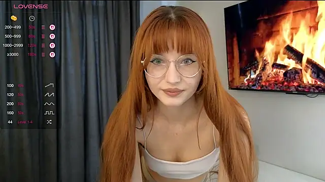 Snapshot of CatherineCummi chatting on February 19, 2026, 8:10 am CatherineCummi online show from February 19, 2026, 8:10 am