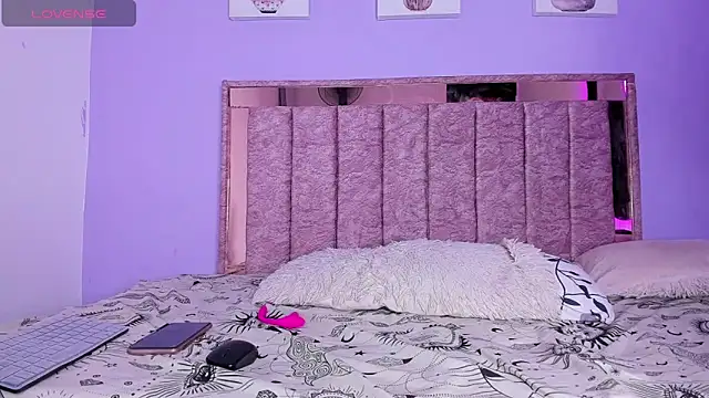 sam sexy0106 online show from February 18, 2026, 3:19 pm