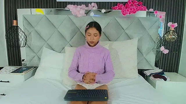 Snapshot of Real_virgin_Pussy chatting on May 29, 2026, 6:39 pm Real virgin Pussy online show from May 29, 2026, 6:39 pm