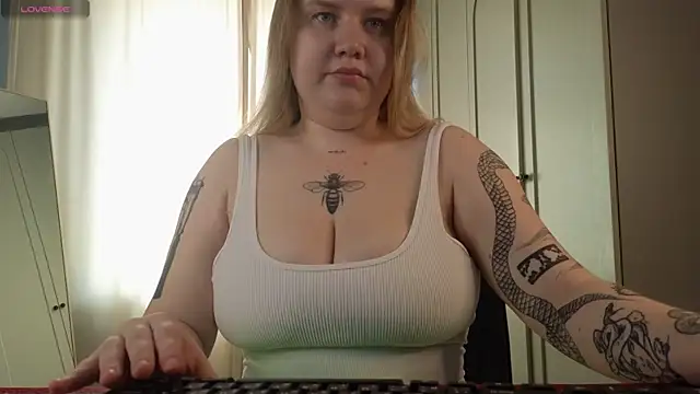 casey robbinss online show from June 9, 2026, 6:58 am