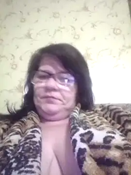 NysiOlsen online show from April 10, 2026, 7:18 pm