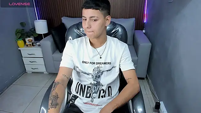 Liam9  online show from February 9, 2026, 1:37 pm