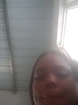 Snapshot of AdharaCusan chatting on February 8, 2026, 6:33 pm AdharaCusan online show from February 8, 2026, 6:33 pm