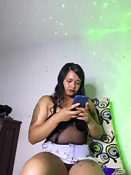 ebonysummer  online show from January 19, 2026, 2:04 am