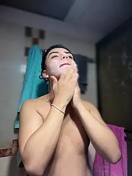 Snapshot of Nick_Twink chatting on February 11, 2026, 11:32 pm Nick Twink online show from February 11, 2026, 11:32 pm