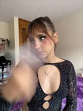 ivy-777 online show from April 11, 2026, 10:14 pm