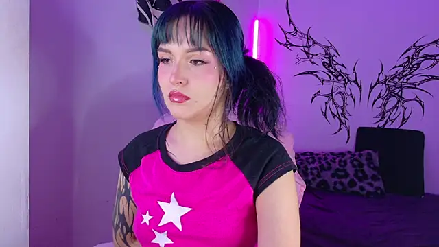 dollmeow online show from March 19, 2026, 12:25 am