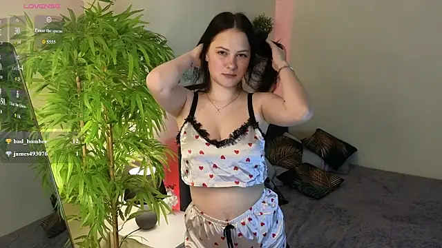 Snapshot of Jenifer_Stound chatting on June 12, 2026, 10:08 pm Jenifer Stound online show from June 12, 2026, 10:08 pm