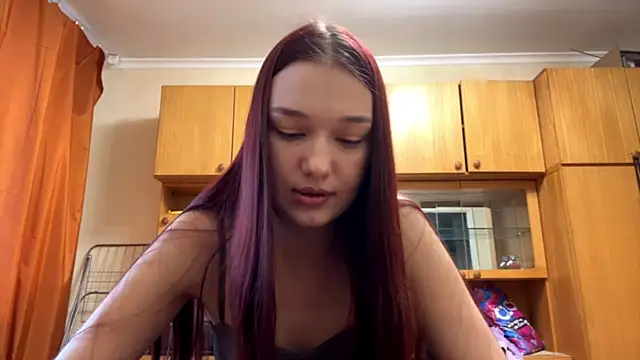 CrystalPfeiffer online show from January 13, 2026, 11:15 am