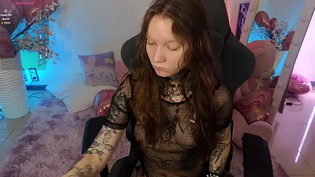 Lappyloo online show from February 12, 2026, 2:06 am