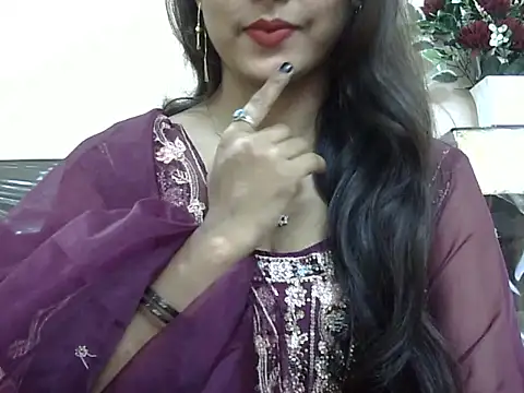 sexy-iram online show from March 7, 2026, 2:52 am