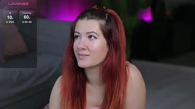 EvaMo0n online show from March 3, 2026, 4:40 am