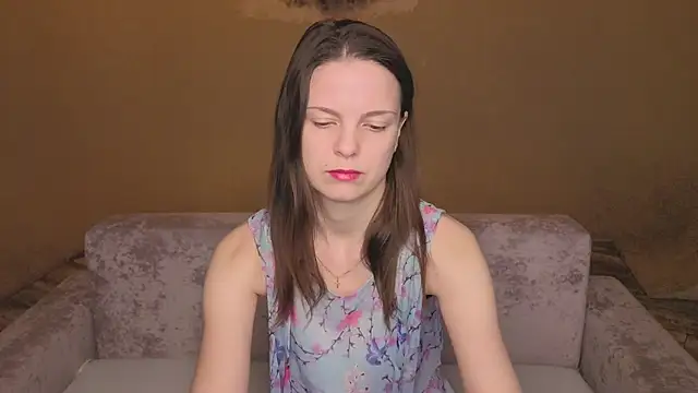 Snapshot of RoseWaulhgberg chatting on April 15, 2026, 2:07 am RoseWaulhgberg online show from April 15, 2026, 2:07 am