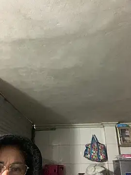 Snapshot of emgaisayhi chatting on February 5, 2026, 3:27 pm emgaisayhi online show from February 5, 2026, 3:27 pm